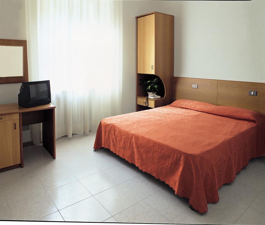 Hotel Roccaporena & La Margherita Cascia Exterior foto